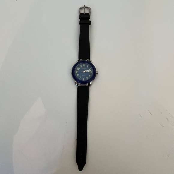 Fossil 50 Meter Kahuna Watch  Silver Stainless  Black Band New Battery Quartz - Picture 3 of 5